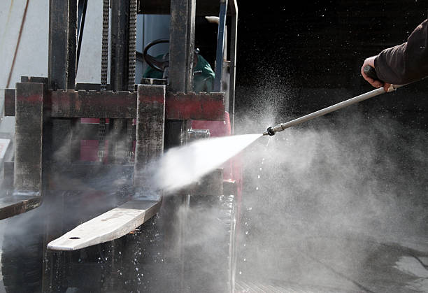 Best Factory Floor Cleaning  in Gearhart, OR