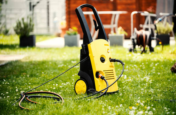 Best Driveway Pressure Washing  in Gearhart, OR